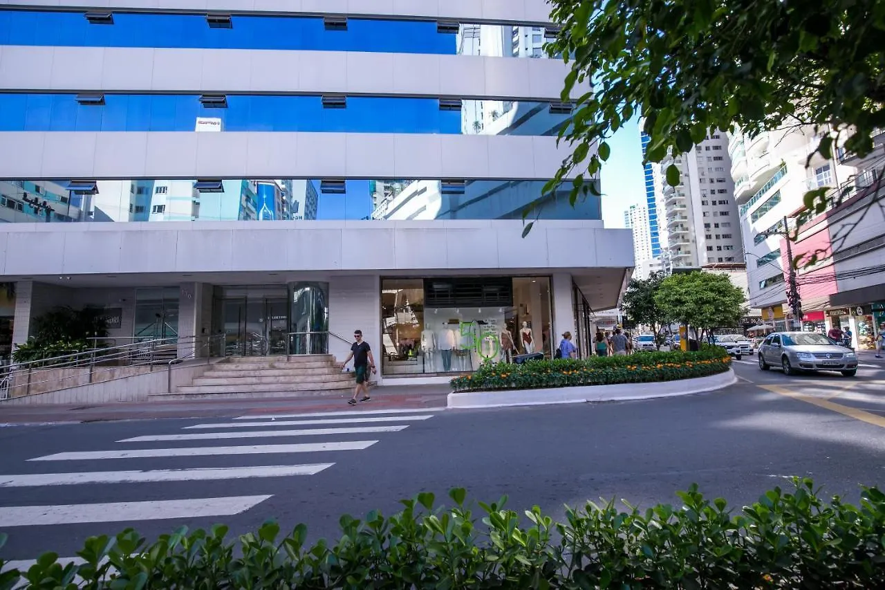 Apartamento Av. Brasil Frente Sh. Atlantico Balneario Camboriu Apartment