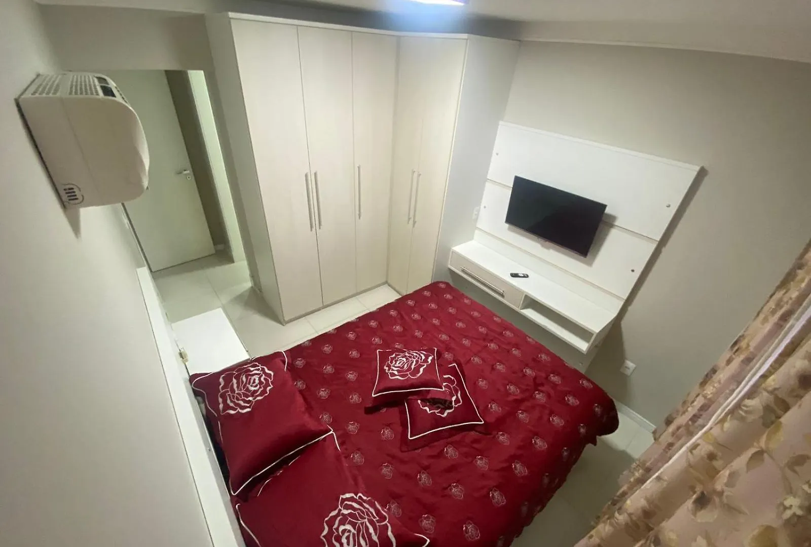 Apartamento Av. Brasil Frente Sh. Atlantico Balneario Camboriu Apartment