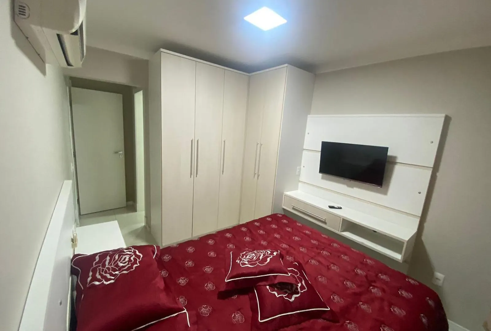 Apartment Apartamento Av. Brasil Frente Sh. Atlantico Balneario Camboriu Brazil